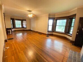 1921 Summit St in Columbus, OH - Building Photo - Building Photo