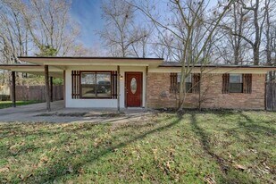 1108 Brad Cir in Lindale, TX - Building Photo