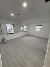 2531 NW 88th St in Miami, FL - Building Photo - Building Photo