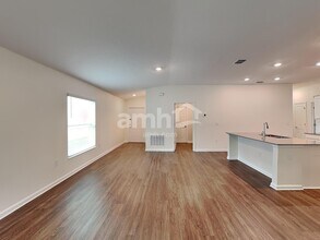 4385 Seven Canyons Dr in Kissimmee, FL - Building Photo - Building Photo