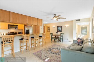 1627 NE 7th St in Fort Lauderdale, FL - Building Photo - Building Photo