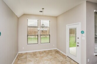 220 Watson St in Red Oak, TX - Building Photo - Building Photo