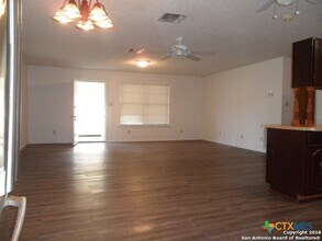 2834 Candlelight Dr in Canyon Lake, TX - Building Photo - Building Photo