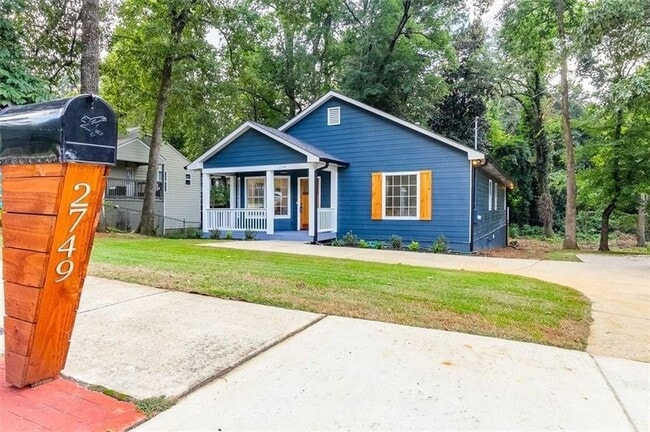 property at 2749 Memorial Dr SE
