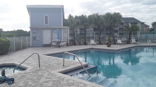 455 Alt 19 S, Unit Harborclub in Palm Harbor, FL - Building Photo - Building Photo