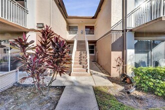 11201 SW 13th St in Pembroke Pines, FL - Building Photo - Building Photo