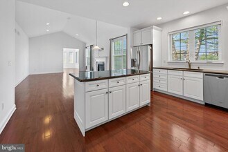 304 Dye Wy in Moorestown, NJ - Building Photo - Building Photo