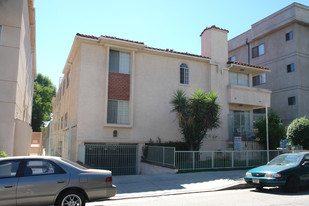 Casa Rosa Apartments