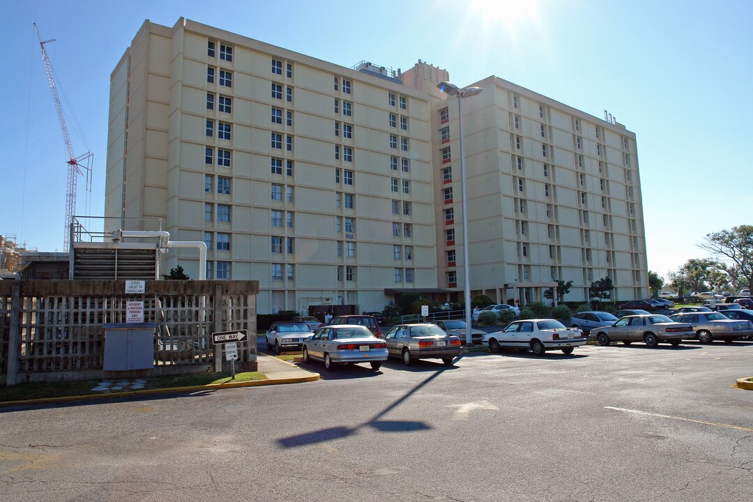 Jefferson Center in Sarasota, FL - Building Photo