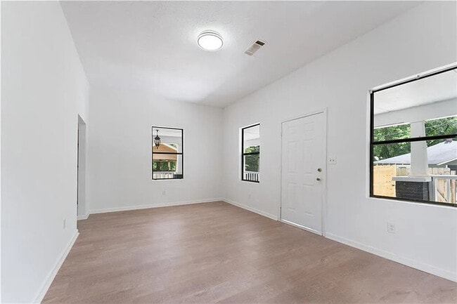 37 Johnson Rd NW in Atlanta, GA - Building Photo - Building Photo