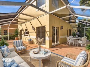 11407 Lakeview Dr in Coral Springs, FL - Building Photo - Building Photo