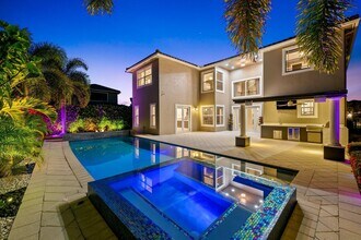 9980 Edgewater Ct in Parkland, FL - Building Photo - Building Photo