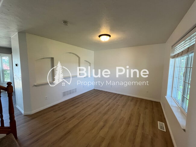 5231 Clearfield Ln in Idaho Falls, ID - Building Photo - Building Photo