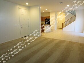 2417 N 73rd Dr in Phoenix, AZ - Building Photo - Building Photo