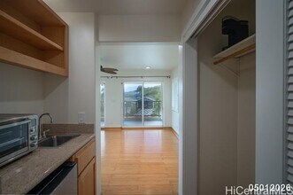 976 Kalawai Pl in Kailua, HI - Building Photo - Building Photo