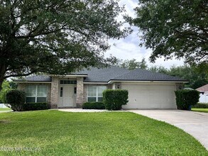 1318 Yellow Jacket Ct in Jacksonville, FL - Building Photo - Building Photo