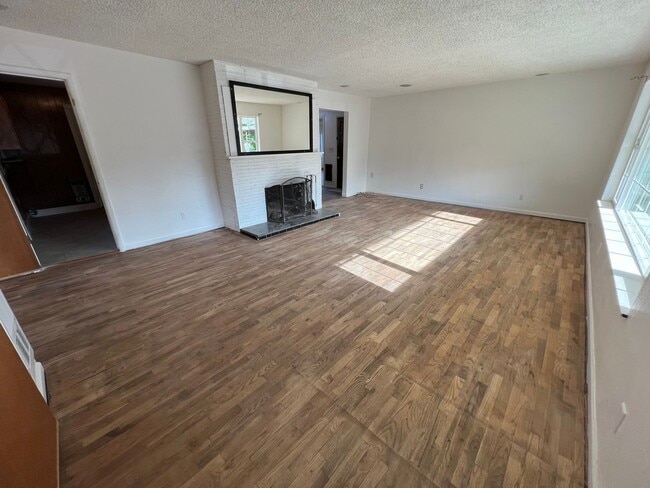 3211 Burch Mountain Rd in Wenatchee, WA - Building Photo - Building Photo
