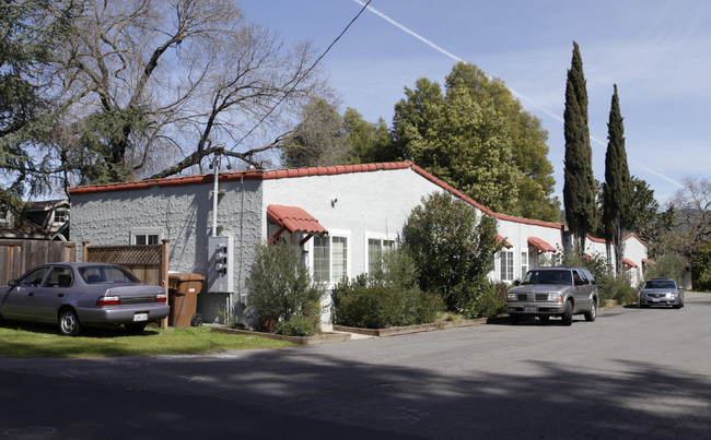 2028 Adams St in Yountville, CA - Building Photo - Building Photo