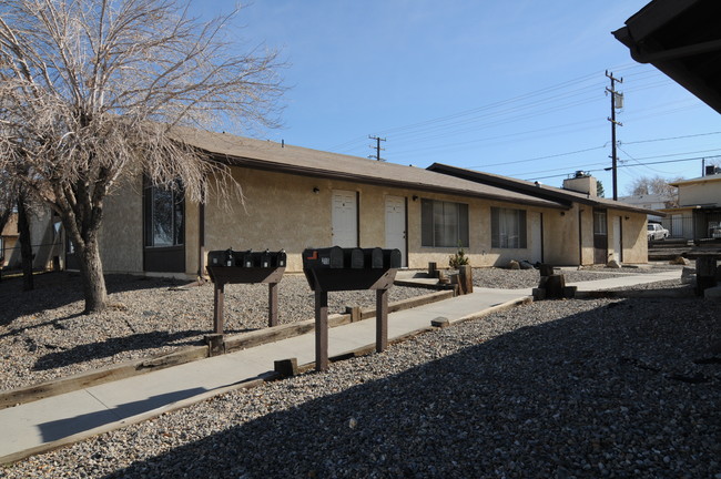 312 E Williams St in Barstow, CA - Building Photo - Building Photo