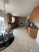 25 Eddington Ln in Monroe Township, NJ - Building Photo - Building Photo