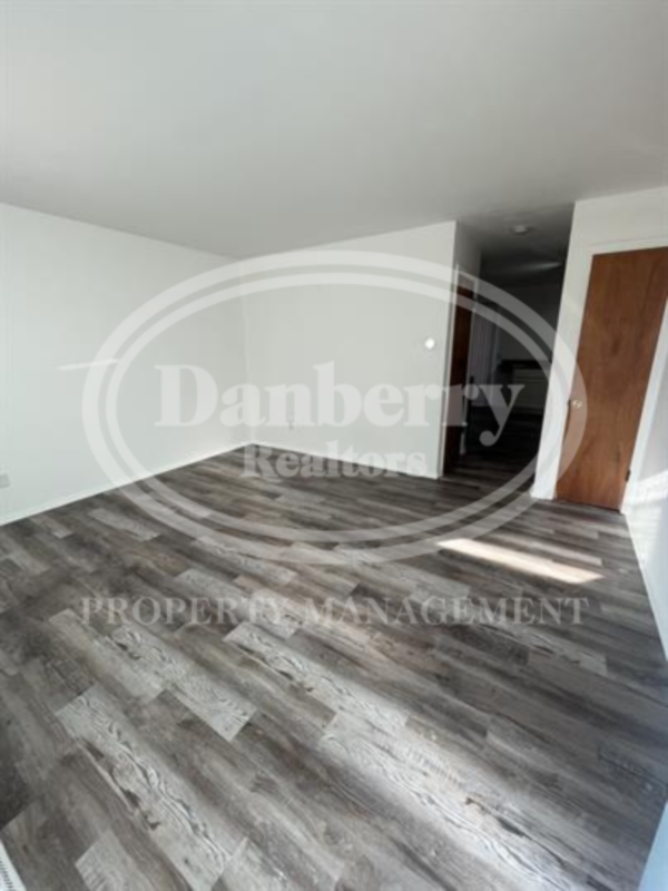 3031 Douglas Rd in Toledo, OH - Building Photo - Building Photo