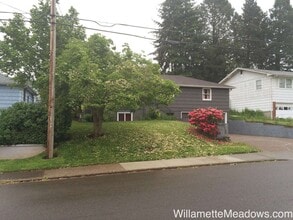 2530 Summer St SE in Salem, OR - Building Photo - Building Photo