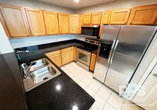 3040 Peachtree Rd NE in Atlanta, GA - Building Photo - Building Photo