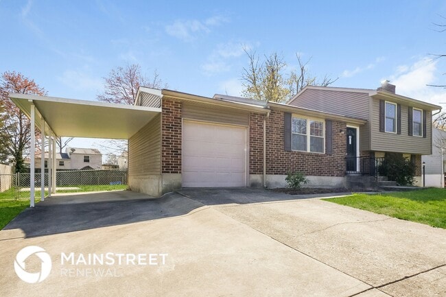 8611 Montrie Ct in Louisville, KY - Building Photo - Building Photo