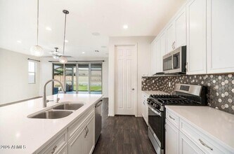 13231 W Red Range Wy in Peoria, AZ - Building Photo - Building Photo