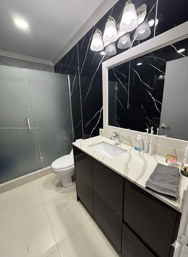 1363 NW 34th Ave in Miami, FL - Building Photo - Building Photo