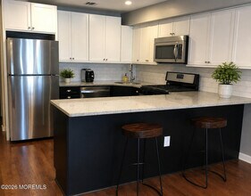 320 New York Ave in Jersey City, NJ - Building Photo - Building Photo