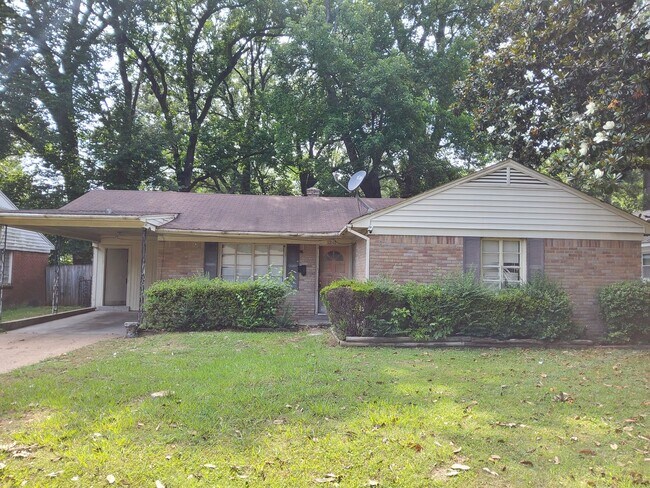 1241 Broadmoor St