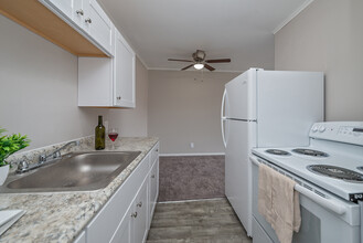 The Park On Montana in Cincinnati, OH - Building Photo - Interior Photo