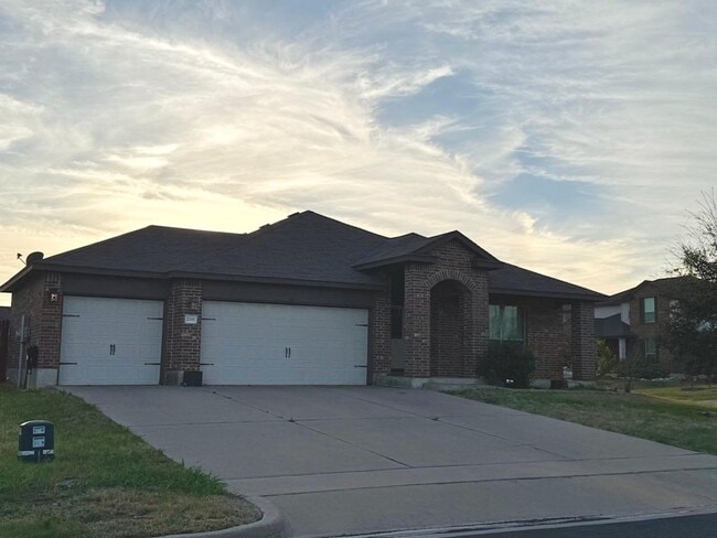 property at 2701 Skinner Dr