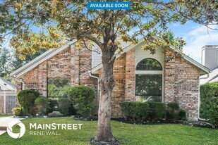759 Monique Ct in Cedar Hill, TX - Building Photo