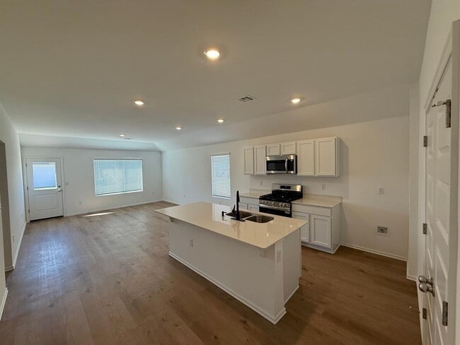 3645 Pete St in Mustang, OK - Building Photo - Building Photo