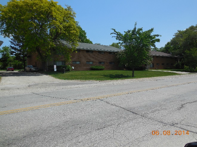 9852 W Fond du Lac Ave in Milwaukee, WI - Building Photo