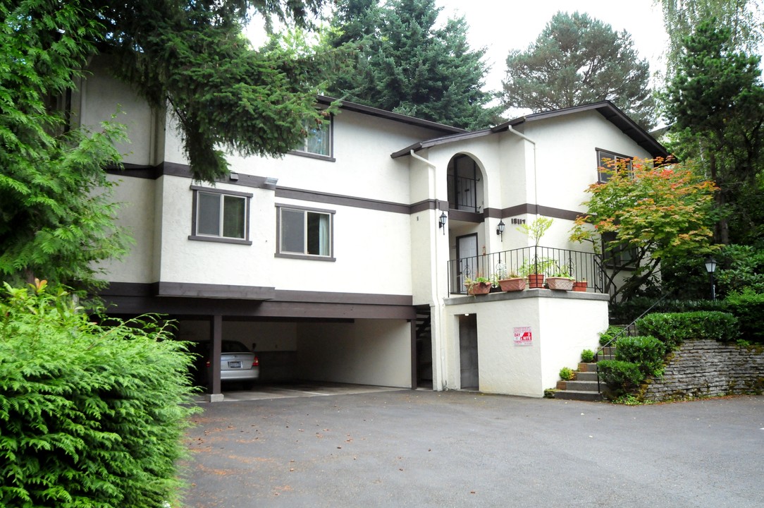 North Forrest Apartments in Shoreline, WA - Building Photo