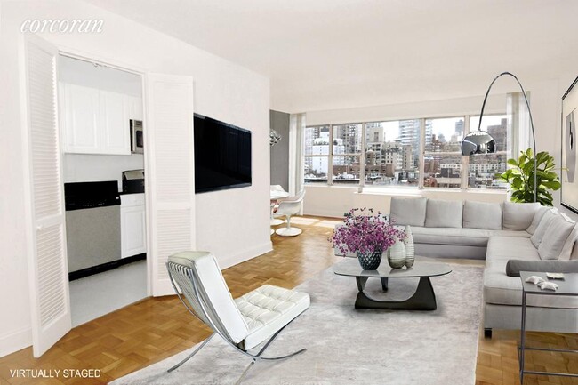 230 E 79th St-Unit -: 9F in New York, NY - Building Photo - Building Photo
