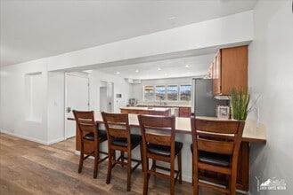 324 E Manor Ave in Anchorage, AK - Building Photo - Building Photo