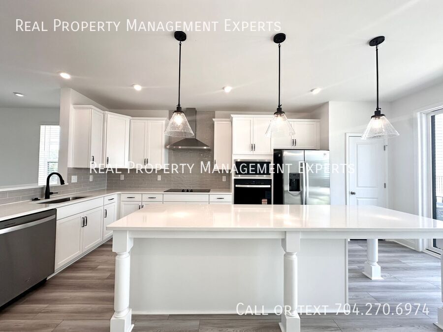 13013 Moon Rd in Charlotte, NC - Building Photo