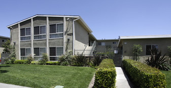 1425 Minnie St Apartments