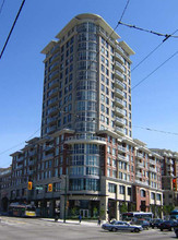 SW Tower in Vancouver, BC - Building Photo - Building Photo