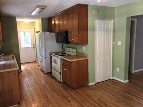2021 Eastwood Dr in Durham, NC - Building Photo - Building Photo