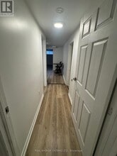 6 Inniswood Dr in Toronto, ON - Building Photo - Building Photo