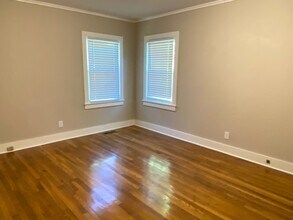 997 W Forest Ave in Jackson, TN - Building Photo - Building Photo