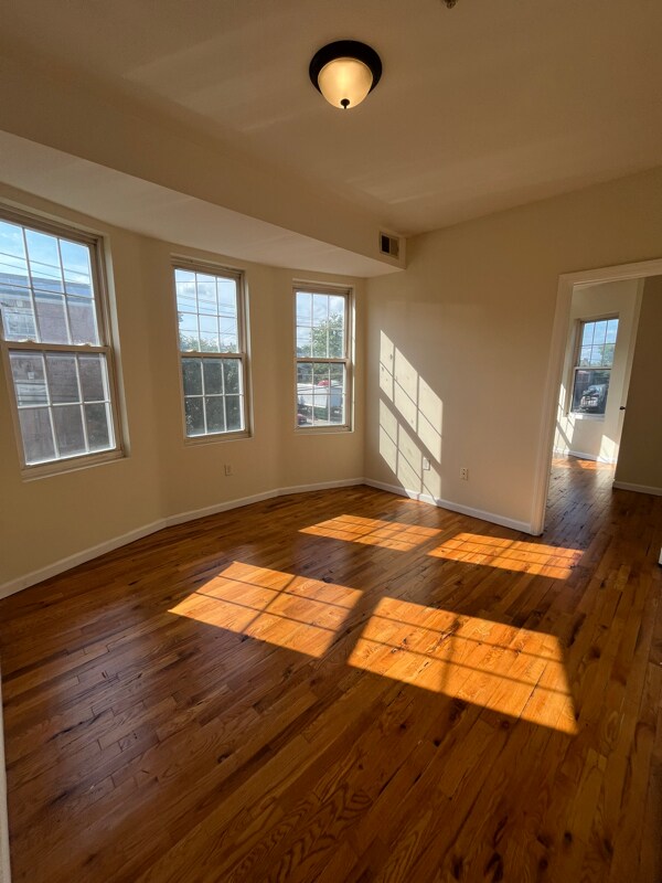 116 Hawthorne Ave in Newark, NJ - Building Photo - Building Photo