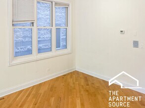 3249 N Seminary Ave, Unit 1 in Chicago, IL - Building Photo - Building Photo