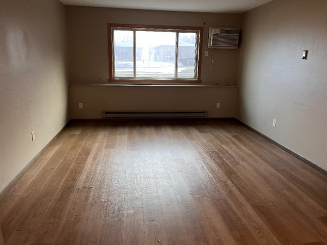 154 Viking Cir in Kindred, ND - Building Photo - Building Photo