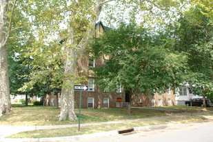 234 Walnut St Apartments